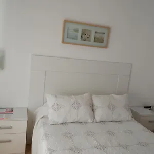 Habitación Individual En Apartamento Compartido Con La Anfitriona Sevilla
