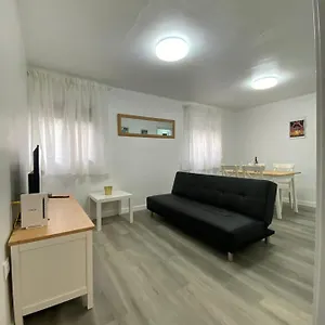 Piso Junto Al Hospital Macarena Sevilla